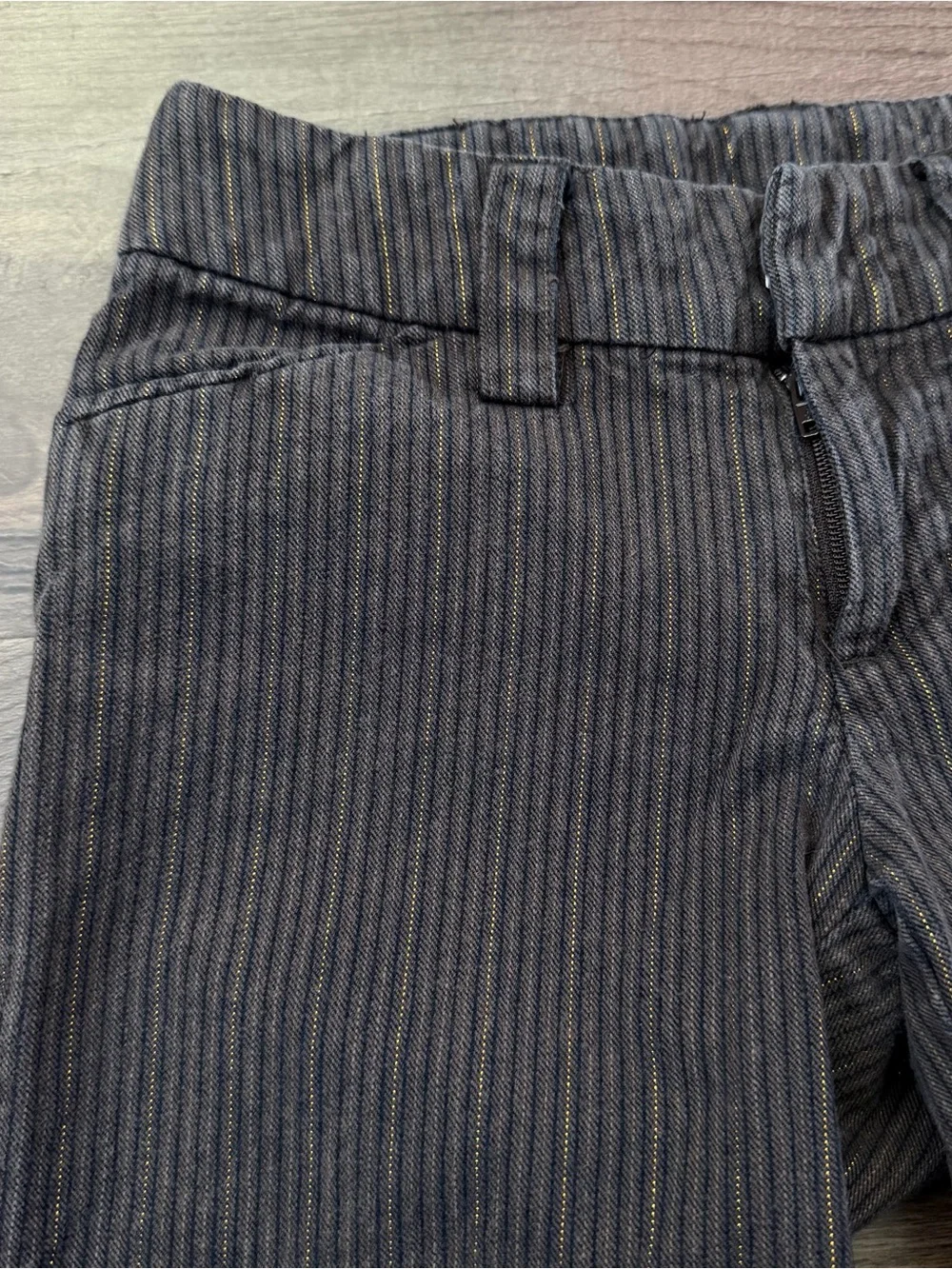 GAP y2k brown